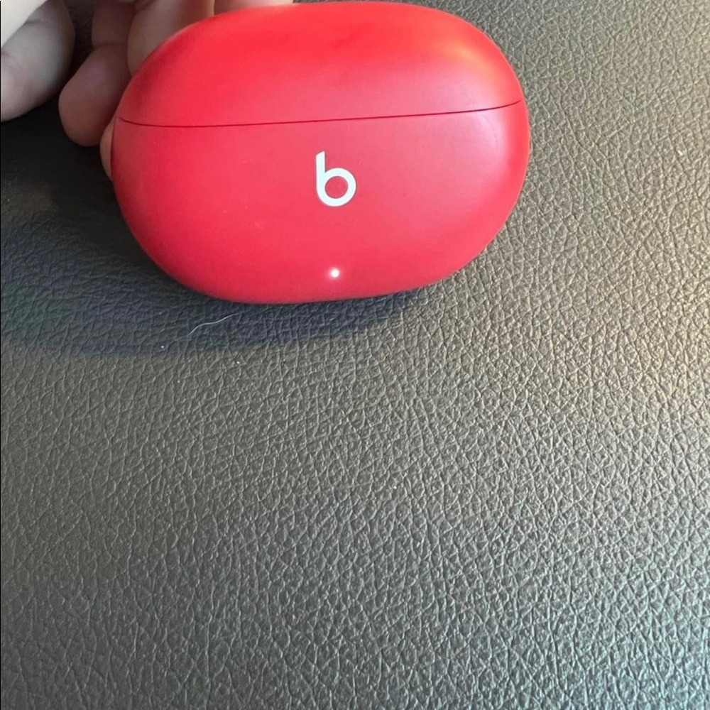 Beats // great condition. Never used. Didn't like the way they looked